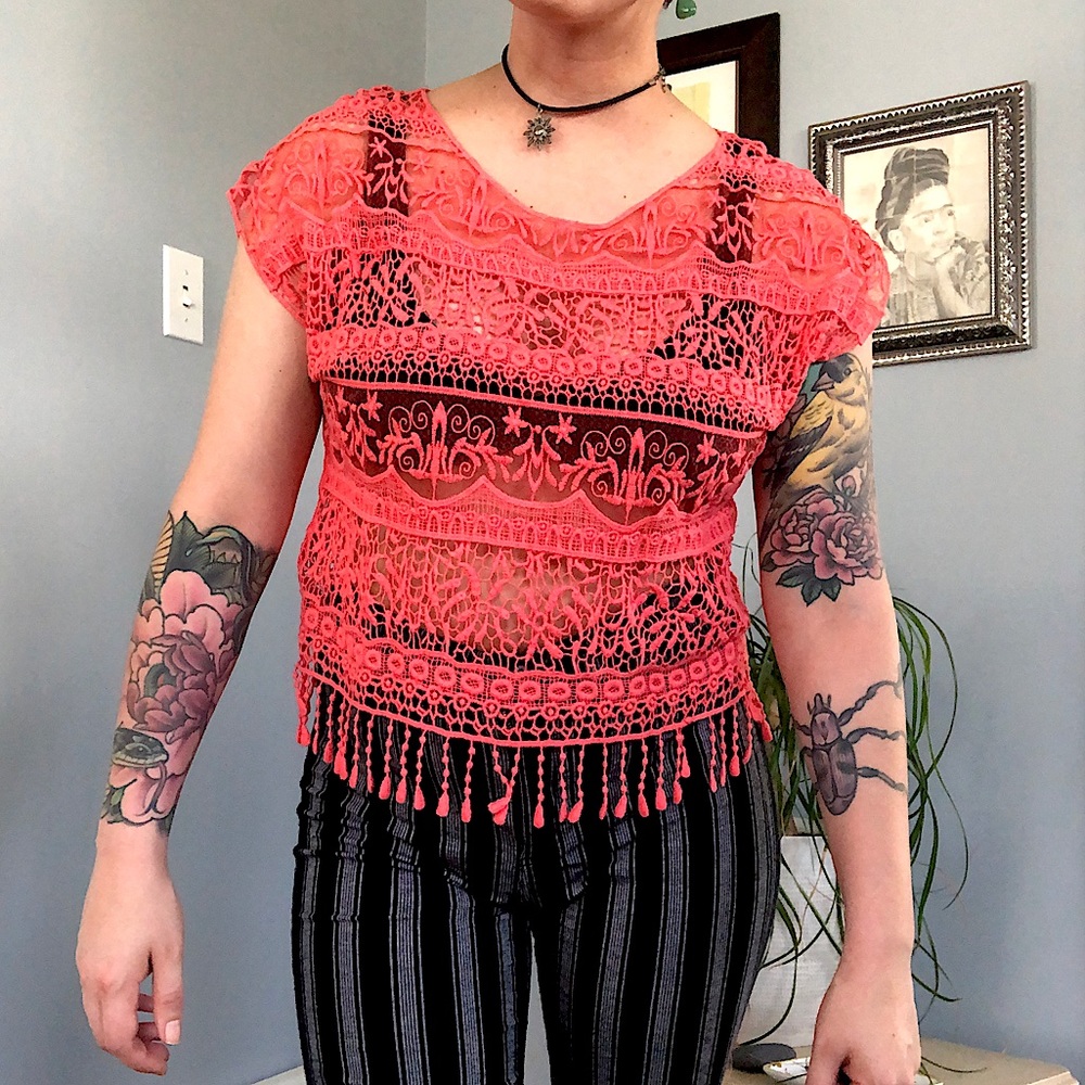 XS Coral Fringy Top